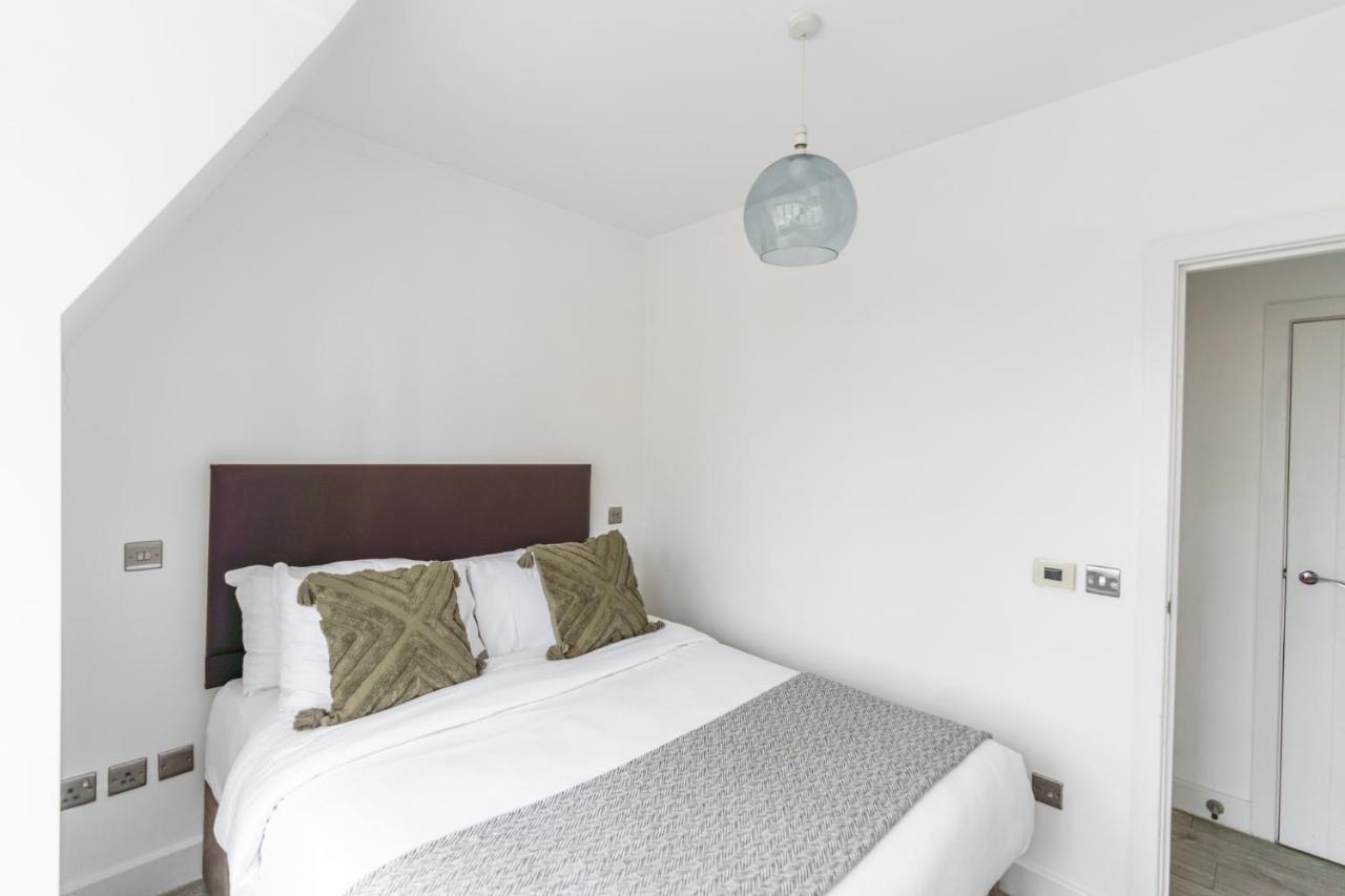 Top Floor Apartment High Street Kensington Londres Extérieur photo