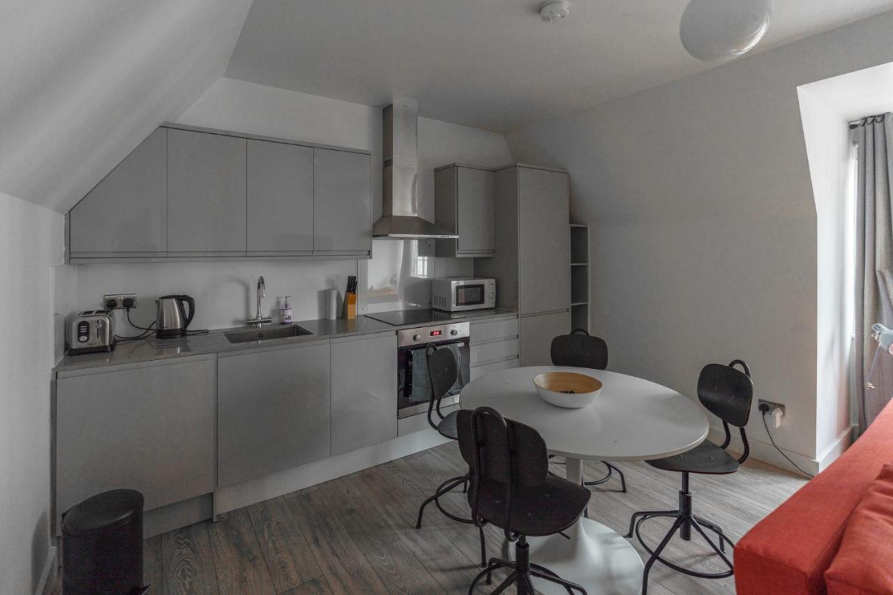 Top Floor Apartment High Street Kensington Londres Extérieur photo