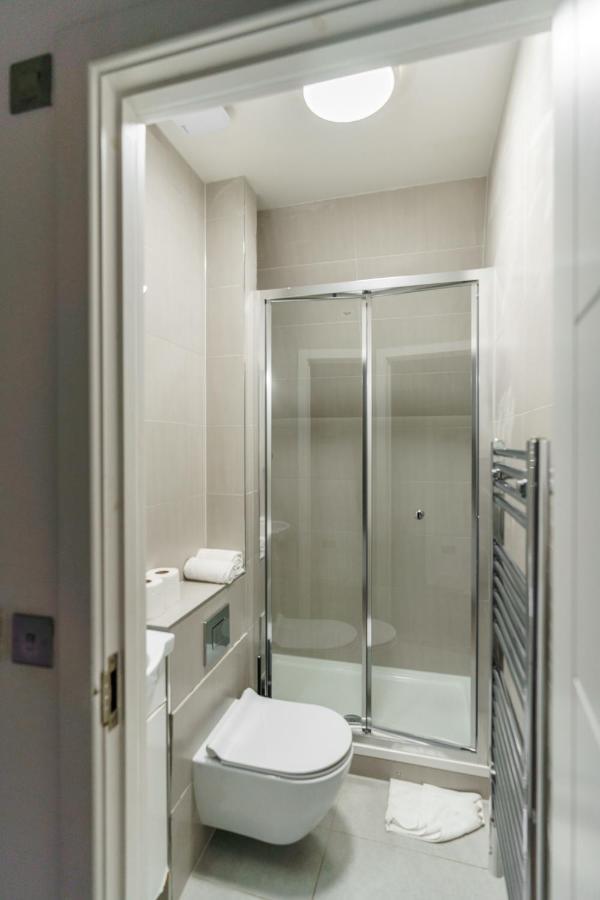 Top Floor Apartment High Street Kensington Londres Extérieur photo